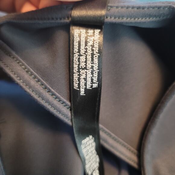 Victoria Secret Sport Athletic Work Out Casual Gray Wrap Top L - Picture 4 of 4